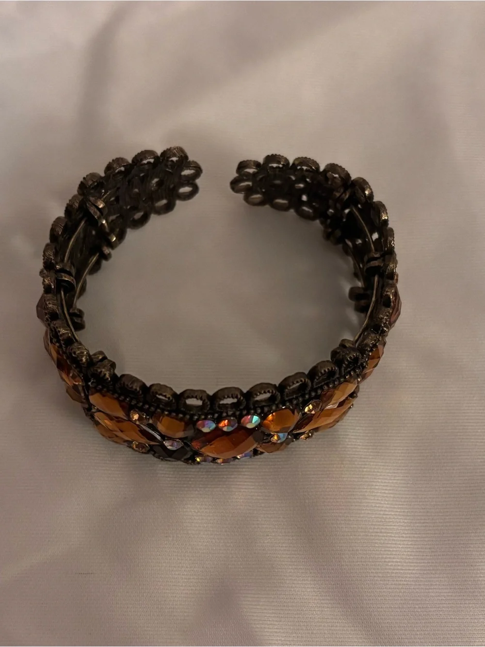 Unknown bold amber